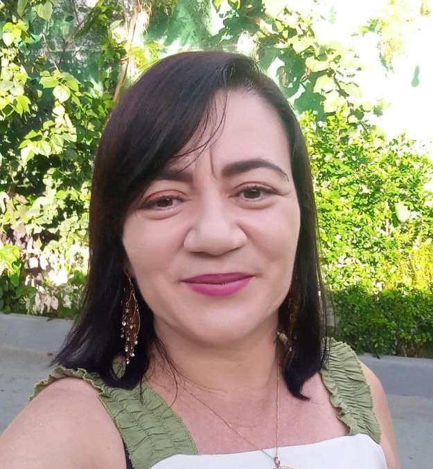 “Minha experiência foi de auto conexão, de respiração consciente, tive alívio de estresse e aprendi a me priorizar, mesmo fazendo muitas coisas, me dei alguns momentos só meus, fato que me expandiram muito. Foi uma chave para fomentar o meu autoamor e vê que posso acessá-lo também”. Marineide Ribeiro